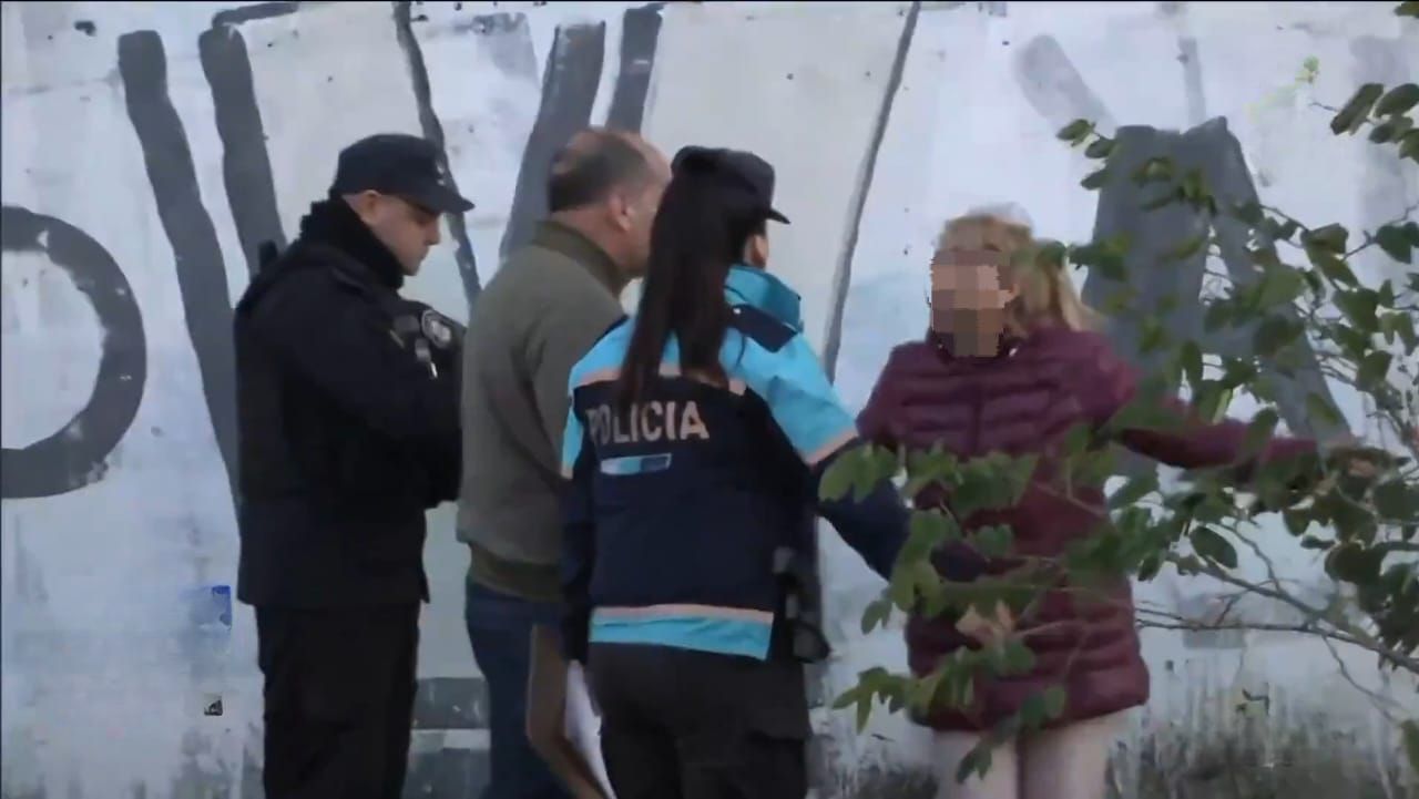 Familiares del delincuente abatido se enfrentaron con la Policía.