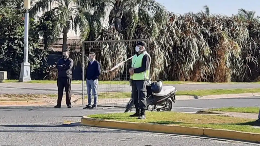 Cercaron la Costanera Este para que no circulen los autos