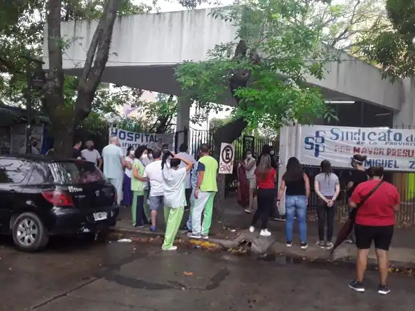 Trabajadores de un hospital bonaerense rechazan la designación de nuevos directivos de La Cámpora
