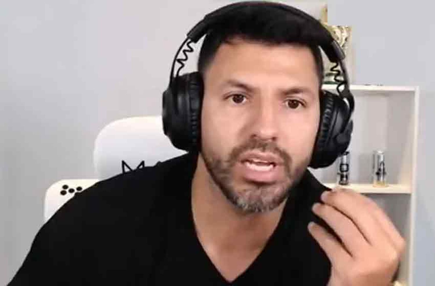 El Kun Agüero explotó contra un streamer: «¿Quién es ese imbécil?»