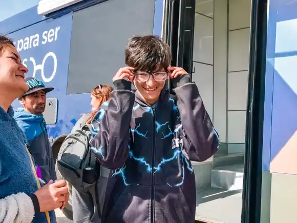 Campaña oftalmológica: el Municipio ya entregó casi 200 lentes a niños