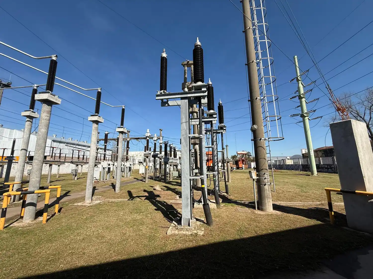 La Epe puso en marcha la operación de dos nuevas líneas de alta tensión en Rosario.