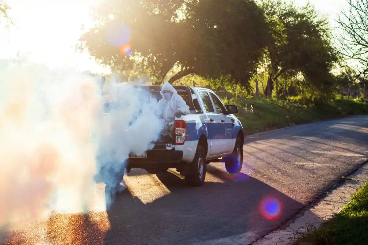 La Municipalidad fumigó la zona de La Península y el Parque Unzué
