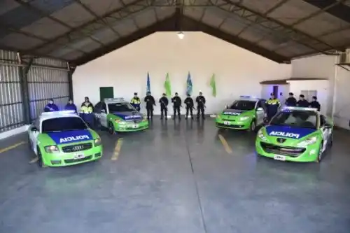 Autos de alta gama secuestrados al narcotráfico serán utilizados por la Policía