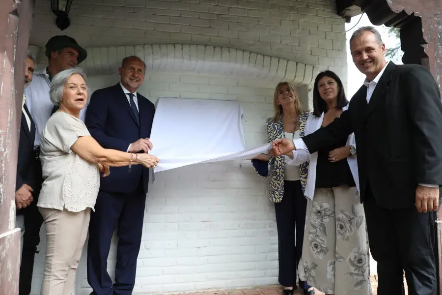Perotti encabezó  el acto conmemorativo por los 450 años de la fundación de Santa Fe.