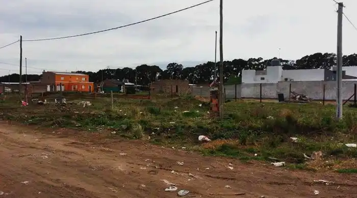 Usurpan terreno en Bahía Blanca 