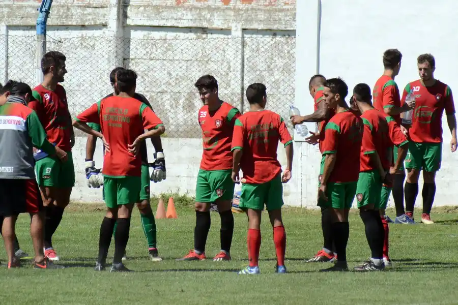 Círculo ganó su primer partido del Regional Amateur