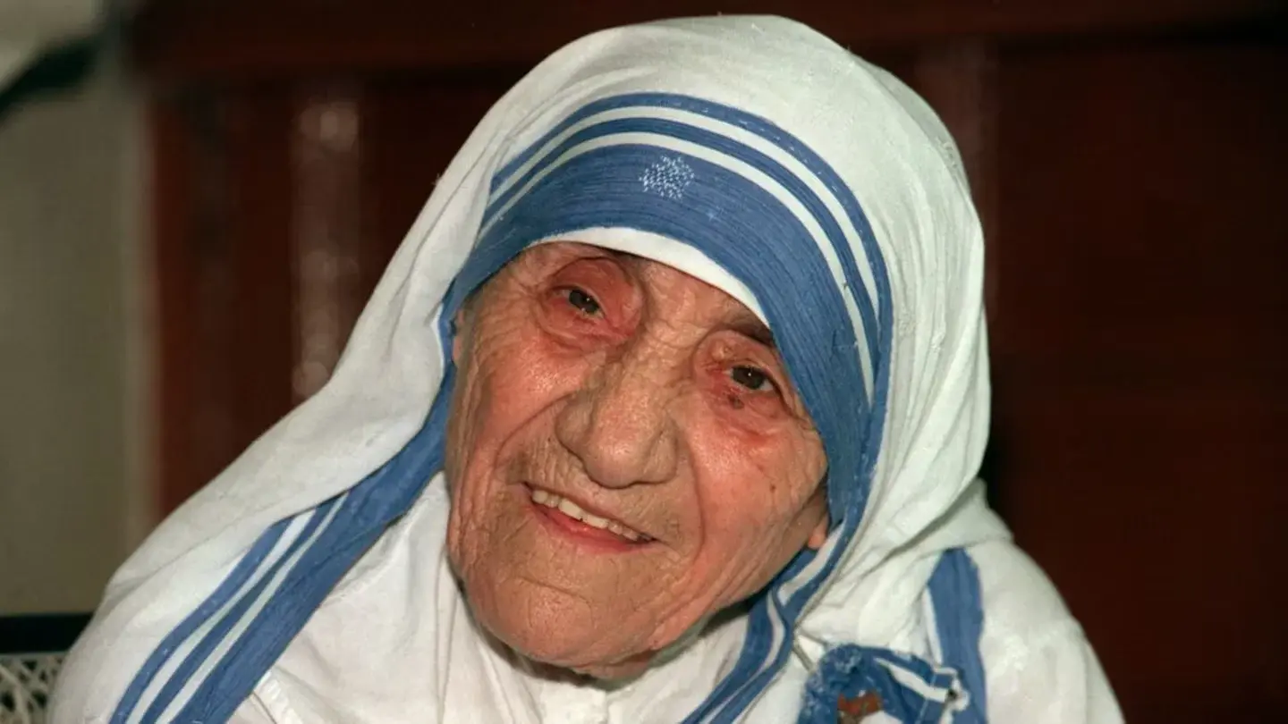 La enseñanza atribuida a la Madre Teresa de Calcuta sobre el poder de los pequeños actos