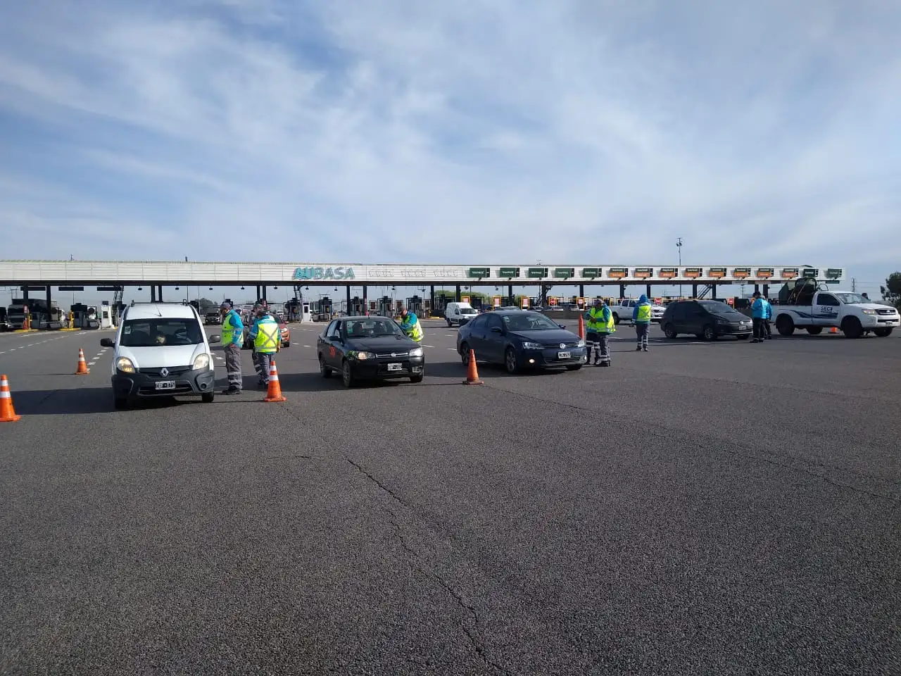 Cerca de 1800 autos se contabilizaron en los principales parajes de la ruta 2 y 11.