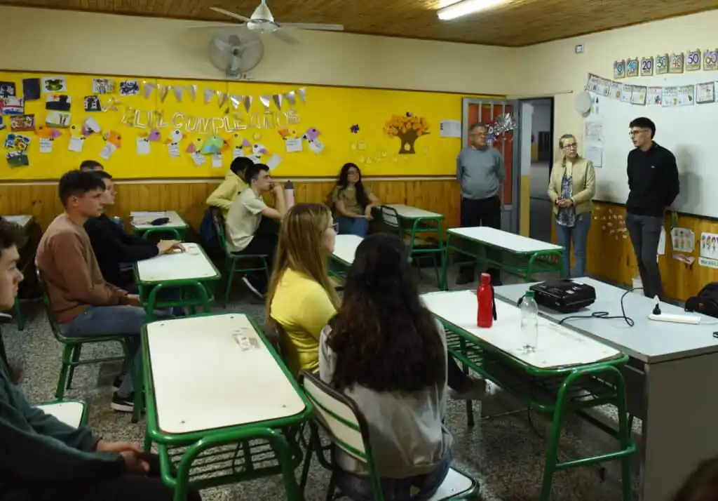 Relevarán el acceso a internet en los barrios de la ciudad