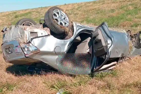 Ruta 14 : dos heridos tras un vuelco