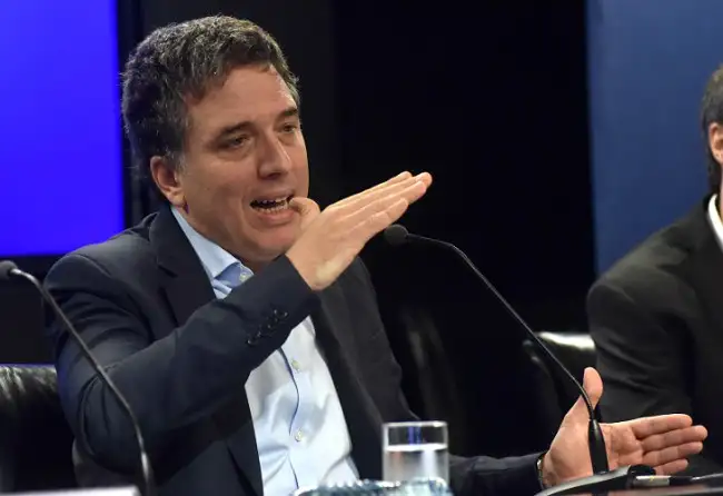 Dujovne aseguró que la suba del desempleo “es estacional”