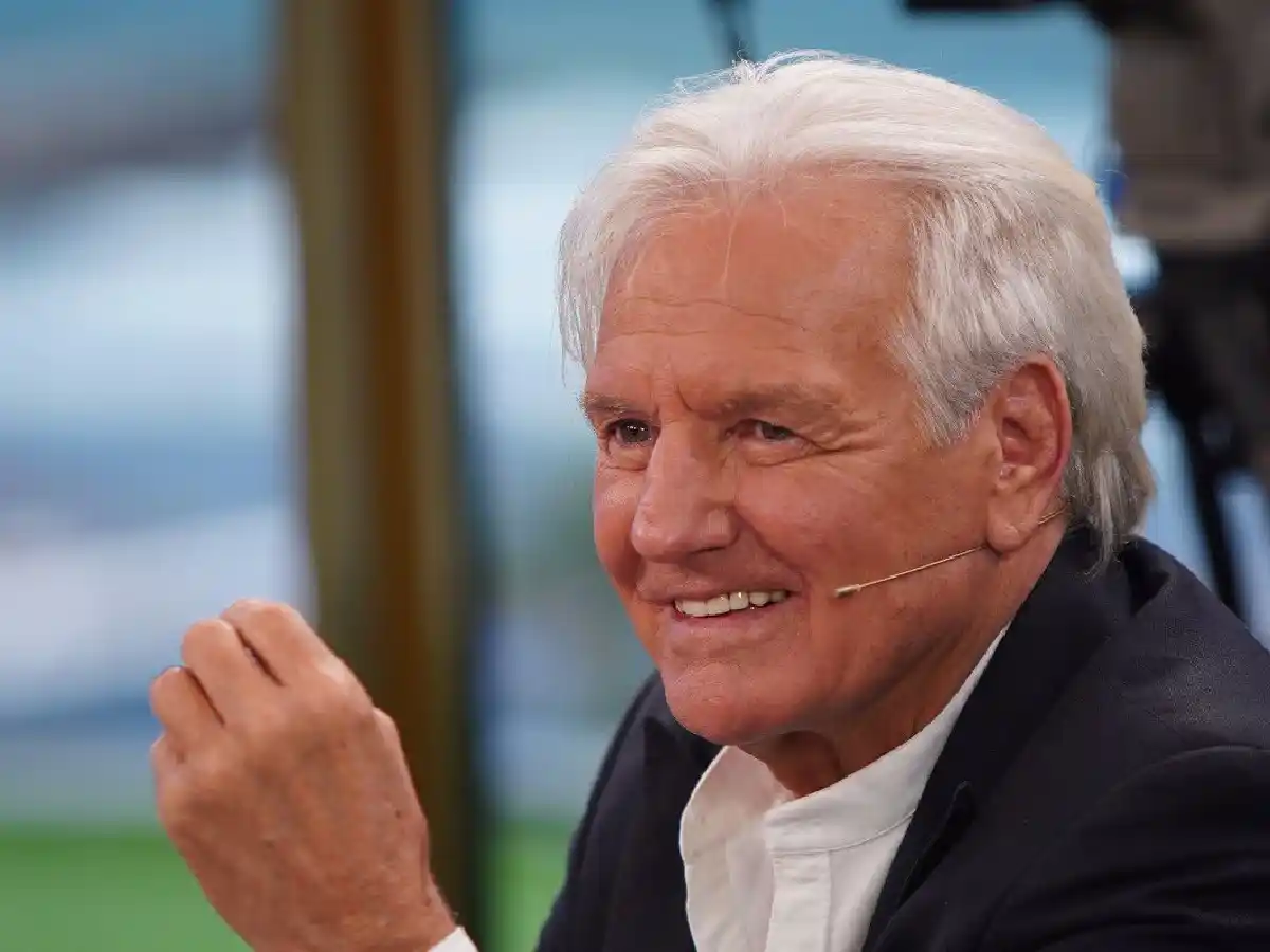  Un cantante popular que osciló entre el éxito y el drama   