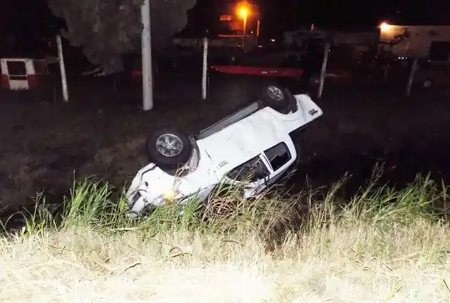 Vuelco de una camioneta en el acceso norte a la ciudad
