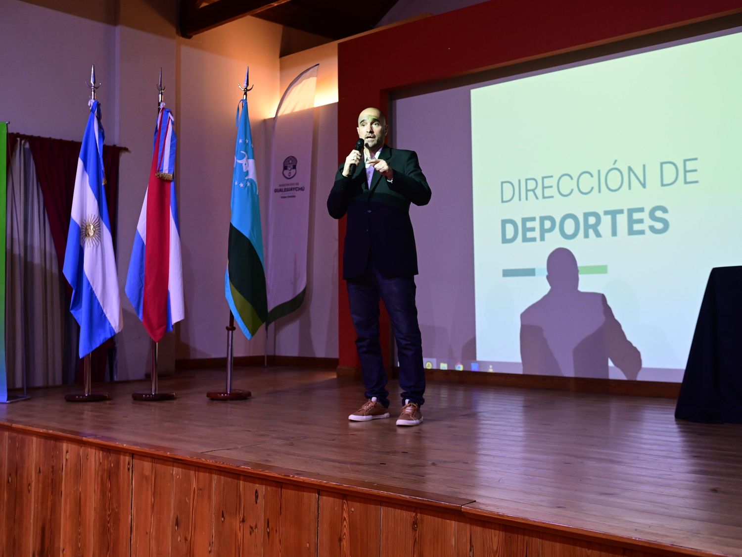 Raymundo Legaria indicó que las becas están destinadas a atletas locales que demuestran un alto nivel deportivo, dentro del carácter amateur.
