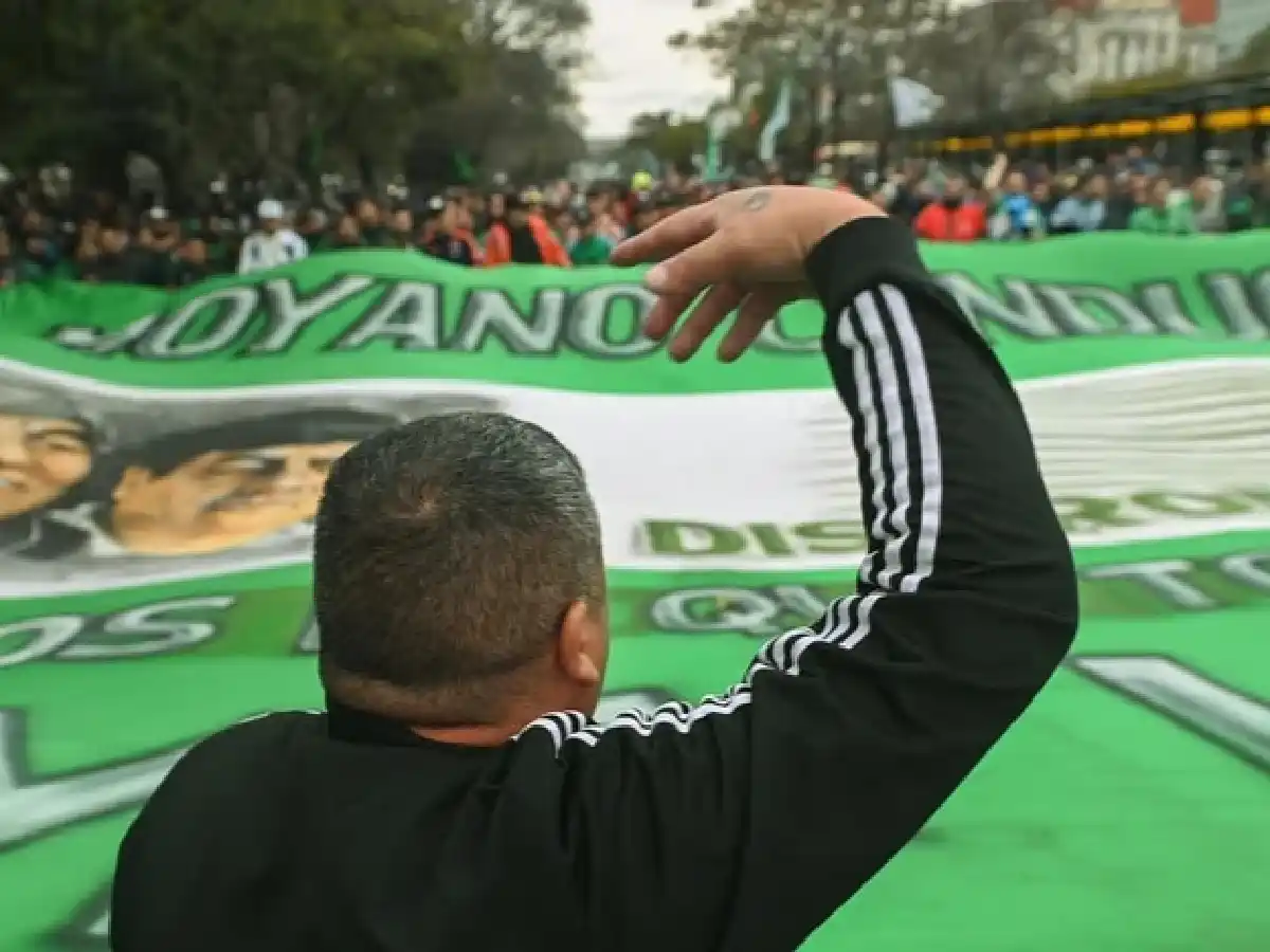 “Alberto, poné lo que tenés que poner ante los especuladores”, reclamó Pablo Moyano en la marcha de la CGT que colapsa el centro porteño