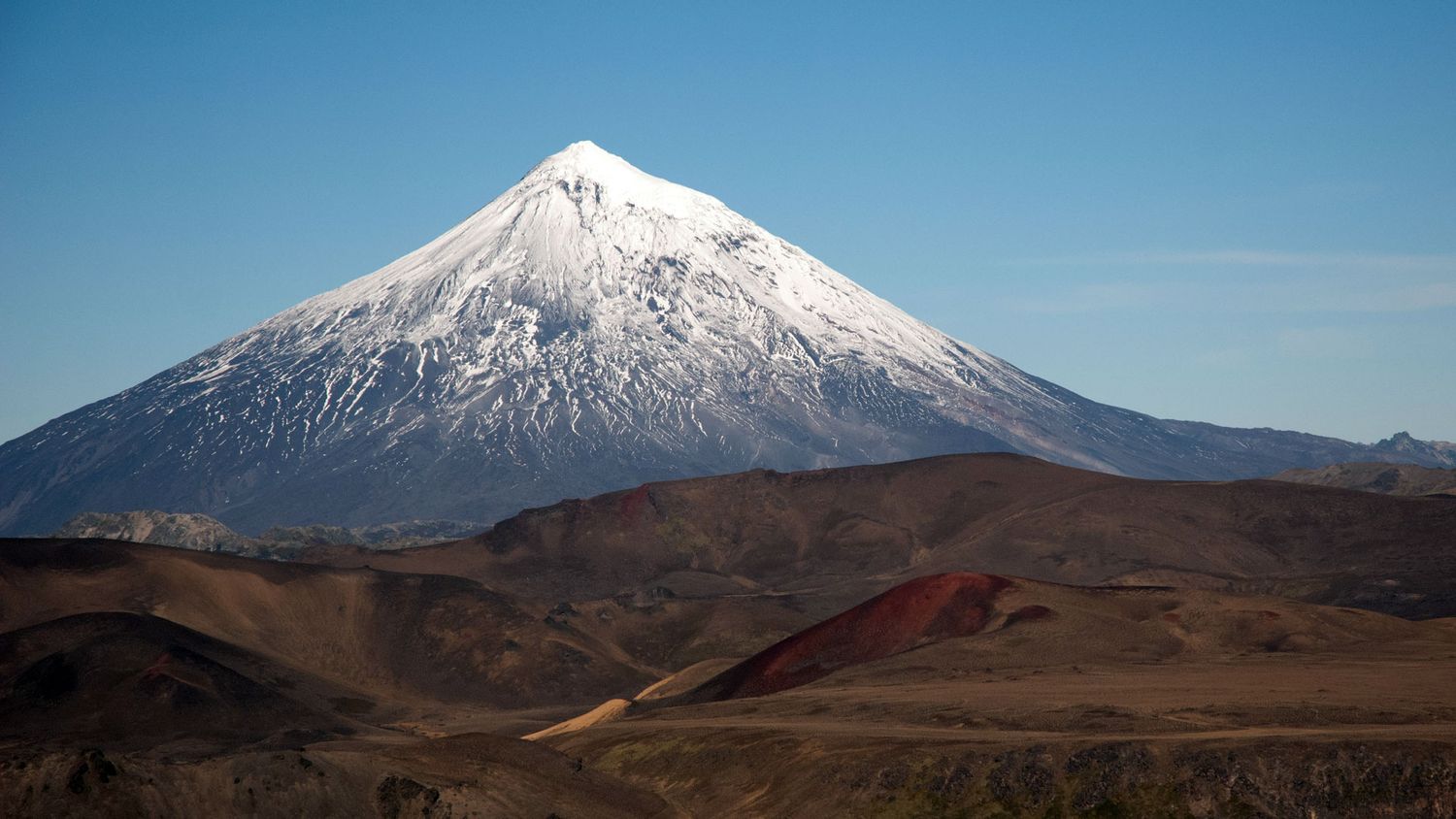 Marcha atrás: Cabandé pidió la renuncia de los funcionarios que declararon “sitio sagrado Mapuche” al Lanín