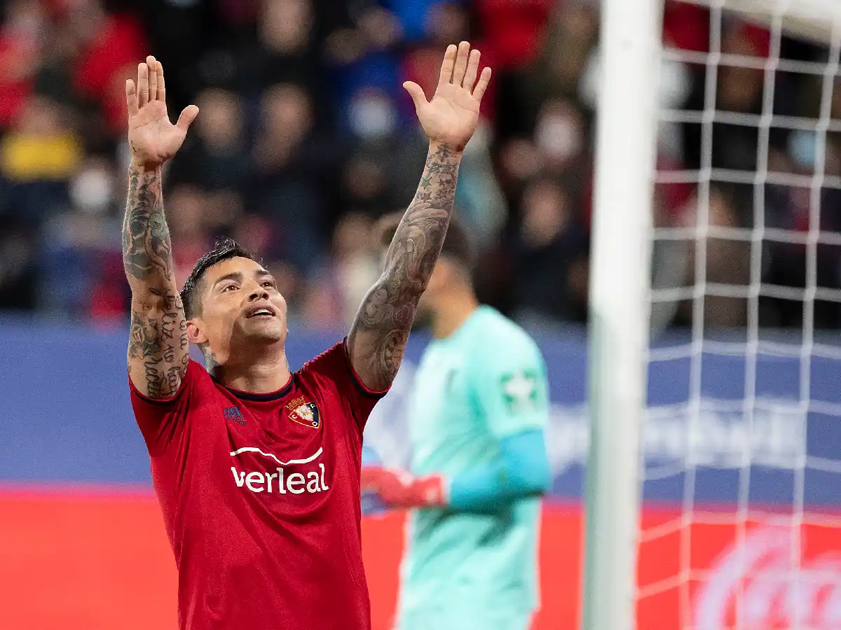 Osasuna, con gol de "Chimy" Ávila, empató con Granada