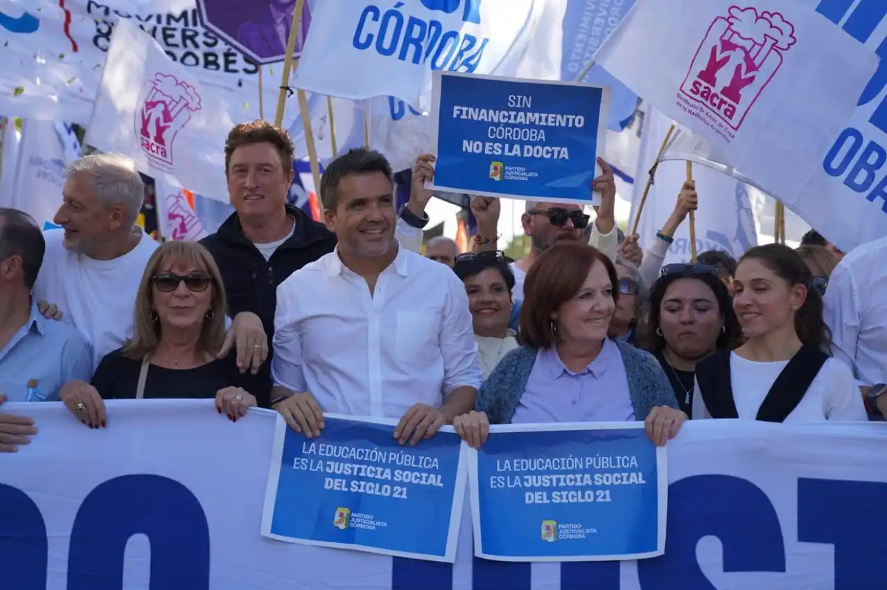 El cordobesismo en la marcha universitaria: "Nos toca defender en la calle lo que ya defendimos en el Congreso"