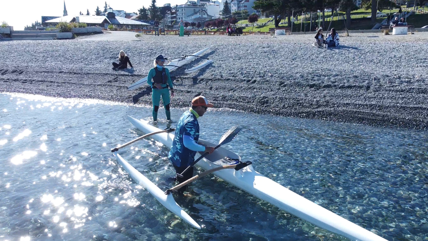 Un espectáculo único: ¡Canoas polinesias en el Nahuel Huapi!