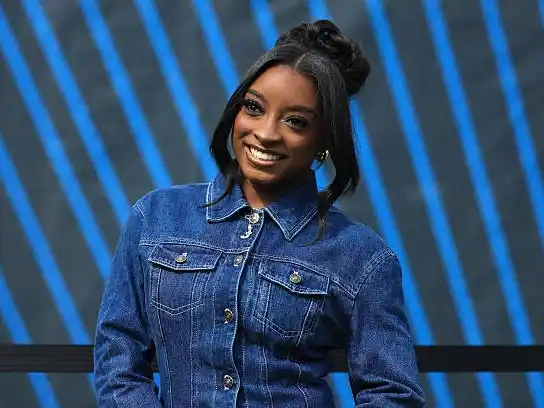 Simone Biles llega en una vista histórica a Buenos Aires