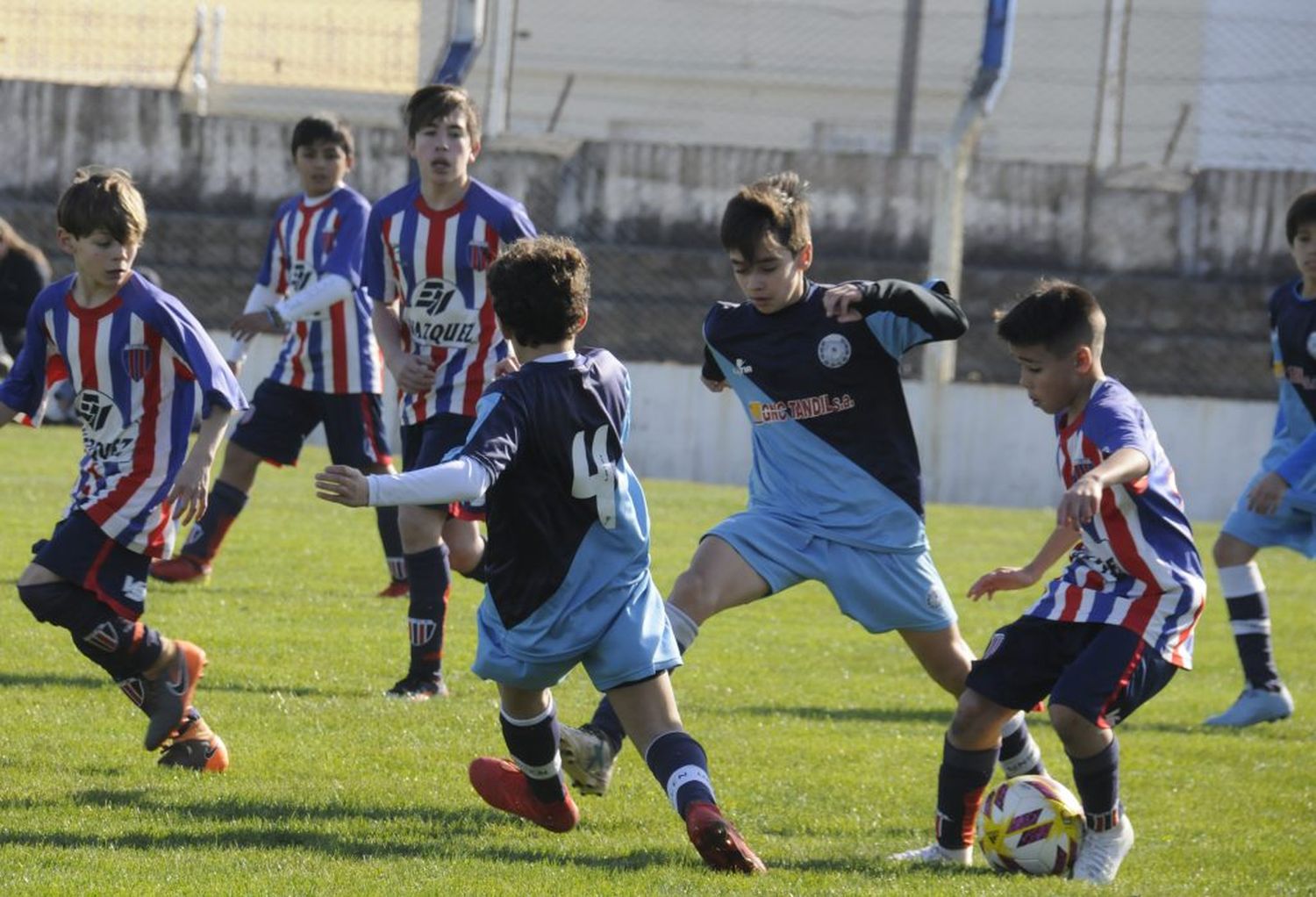 El fútbol de los más chicos regresa en cinco canchas