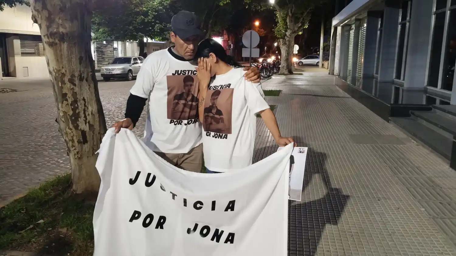 Teresa – mamá de Jonatan  Piden justicia por Jonathan Morel - 8