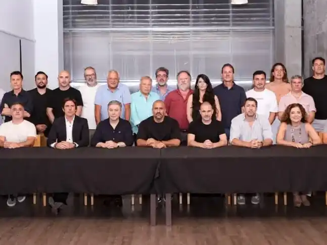 La Comisión Directiva respaldó a Verón.