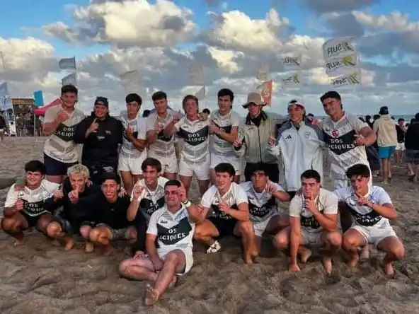 El festejo del equipo campeón