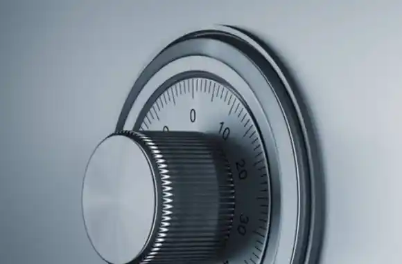 Un jubilado de 92 años le entregó más de 70.000 dólares a un estafador que se hizo pasar por un conocido