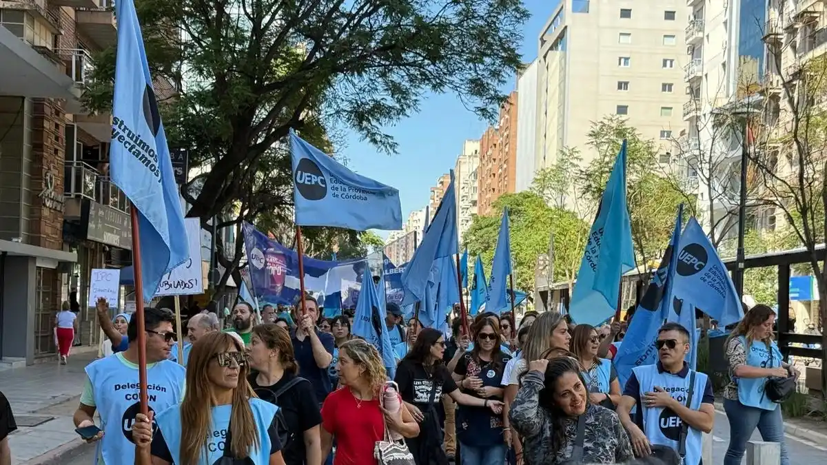 Marcha de la Uepc en Córdoba.