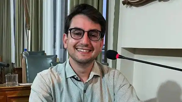 Desde Lobería al continente: un concejal radical fue elegido para un programa de liderazgo latinoamericano