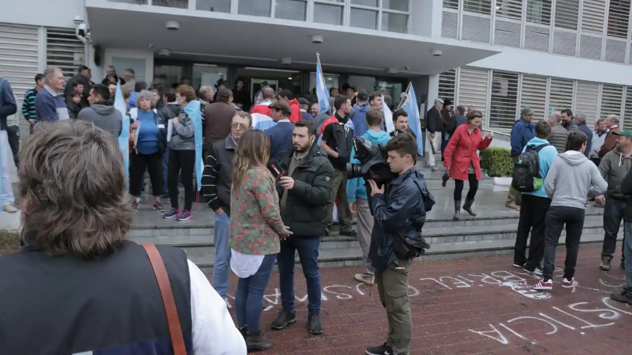 Productores se manifestarán en la Ruta 12 contra la restricción a las fumigaciones