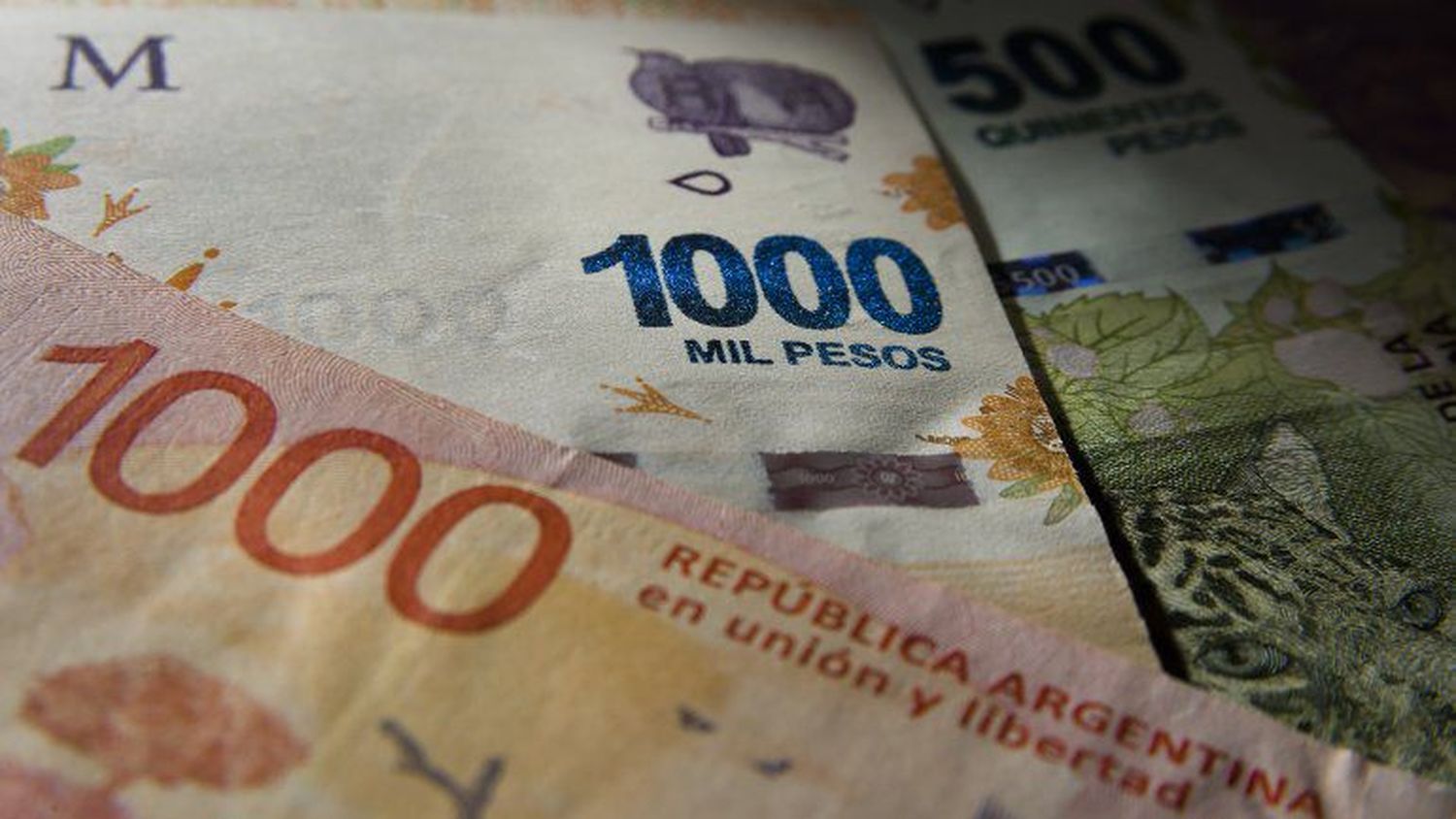 Acuerdan llevar el Salario Mínimo a $33.000 en febrero