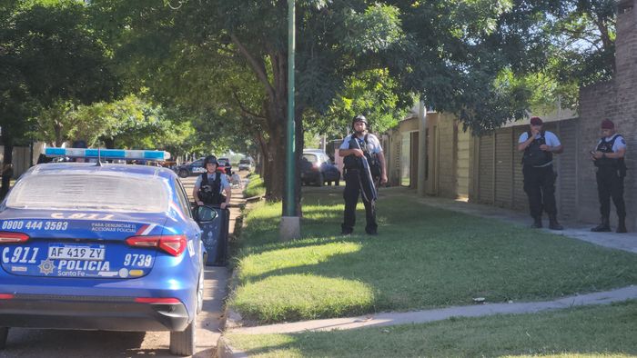 homicidio barrio de 2 abril rafaela tragedia lucas suarez muerte patrullero policia policial 2deabril - 3