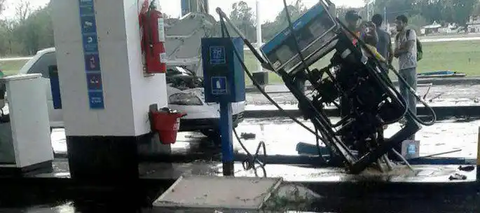 Un tornado arrasó Trenque Lauquen: El Intendente recorrió las zonas afectadas