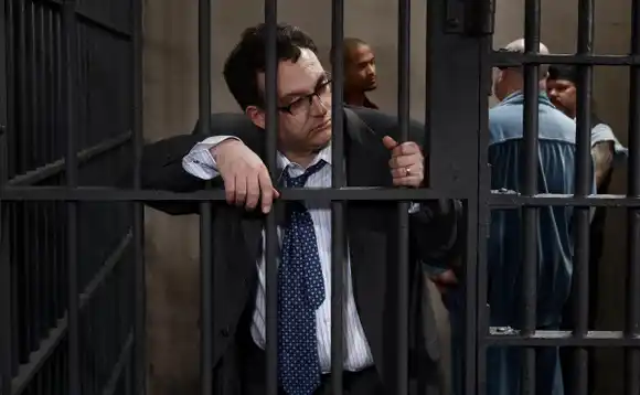 Condenan a colombiano en Rusia por difundir «noticias falsas» 