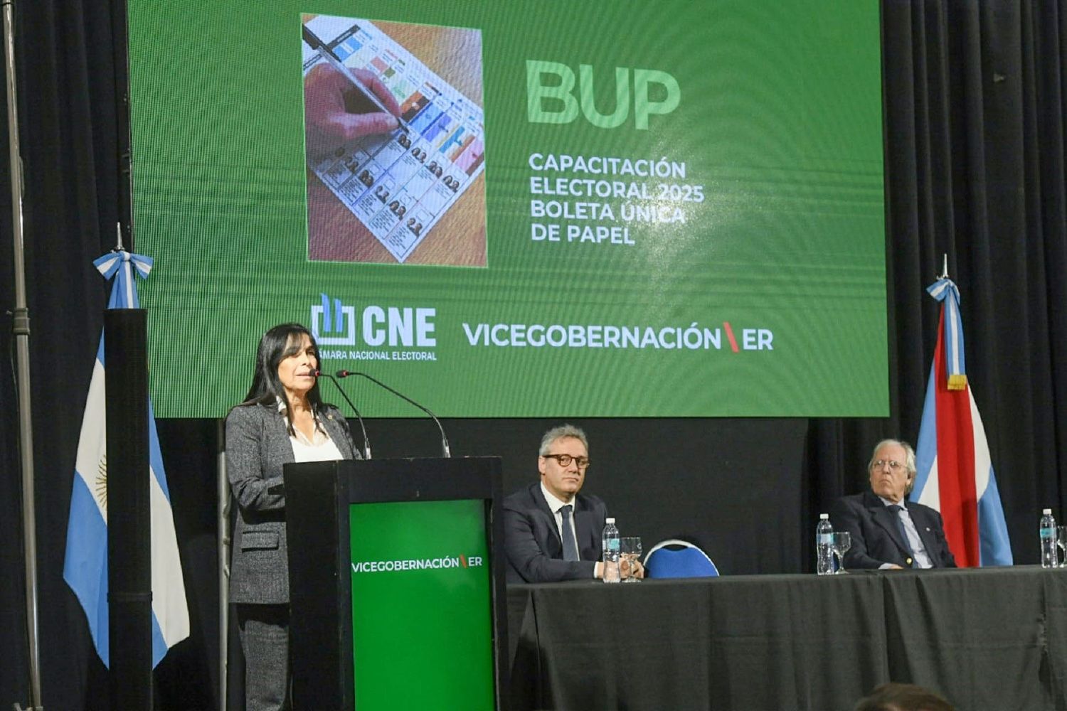 La Vicegobernación realizó la primera capacitación en Boleta Única de Papel