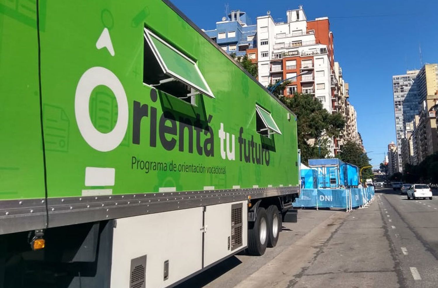 La primera aula móvil de "Orientá tu futuro" llegó a Mar del Plata