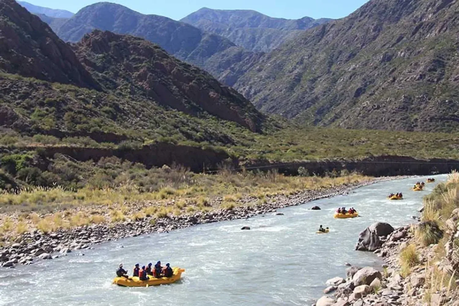 Un joven trabajaba en una empresa de turismo y murió ahogado mientras practicaba rafting