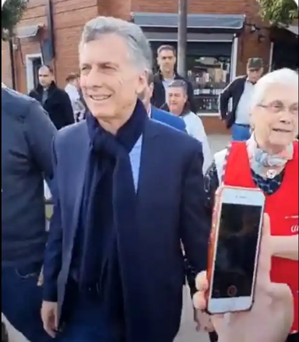 Macri pidió un esfuerzo empresario para pagar el bono