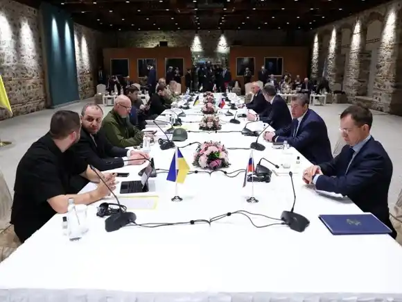 Ucranianos y rusos vuelven a Estambul para una negociación "muy compleja"