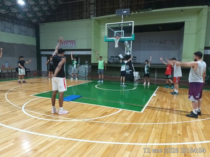 Club Atlético Brown en San Vicente  BÁSQUET PRIMERA: LA VERDE PUSO PRIMERA - 1