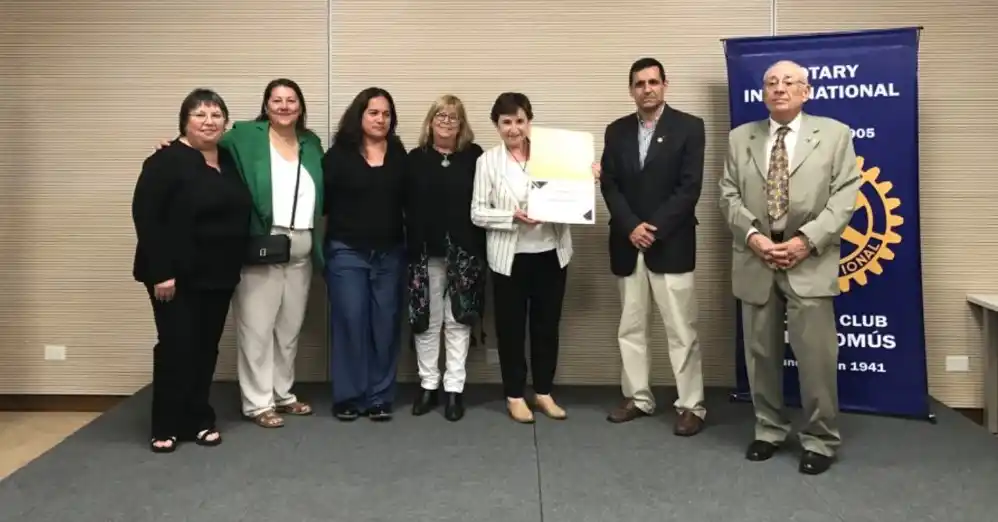 La Escuela Divino Corazón celebró sus 100 años y recibió un reconocimiento del Rotary Club Chascomús