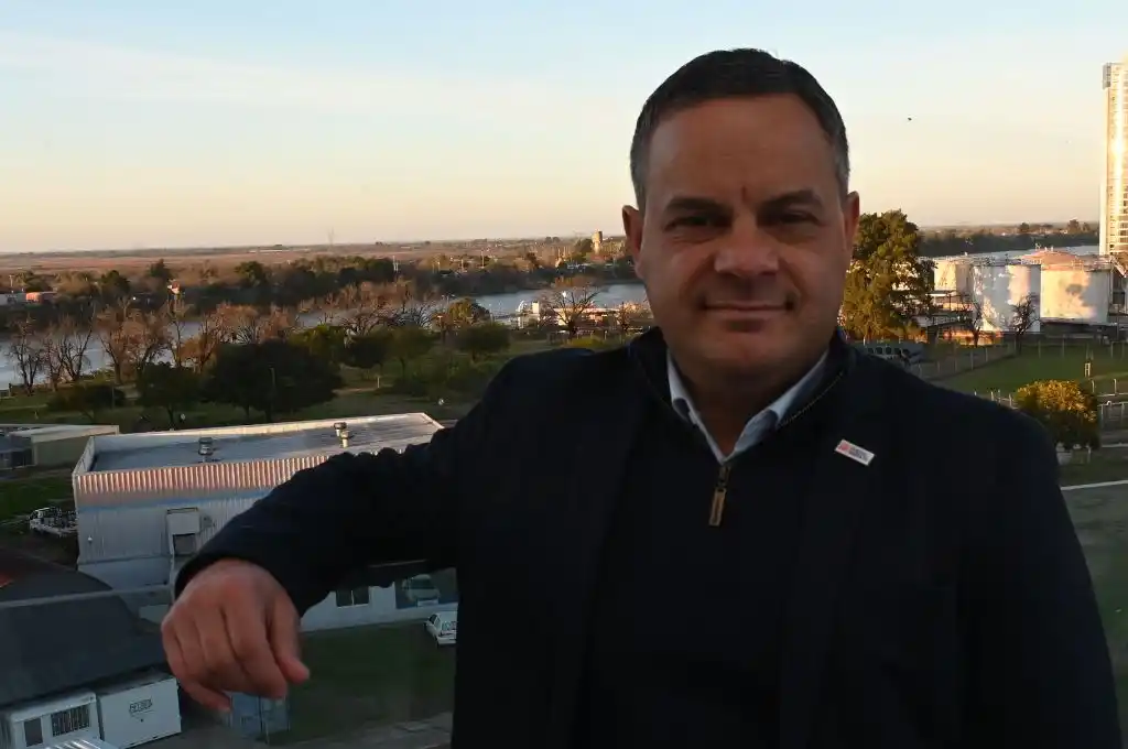 González asumió como nuevo presidente del Ente Portuario de Santa Fe, en reemplazo de Cura.