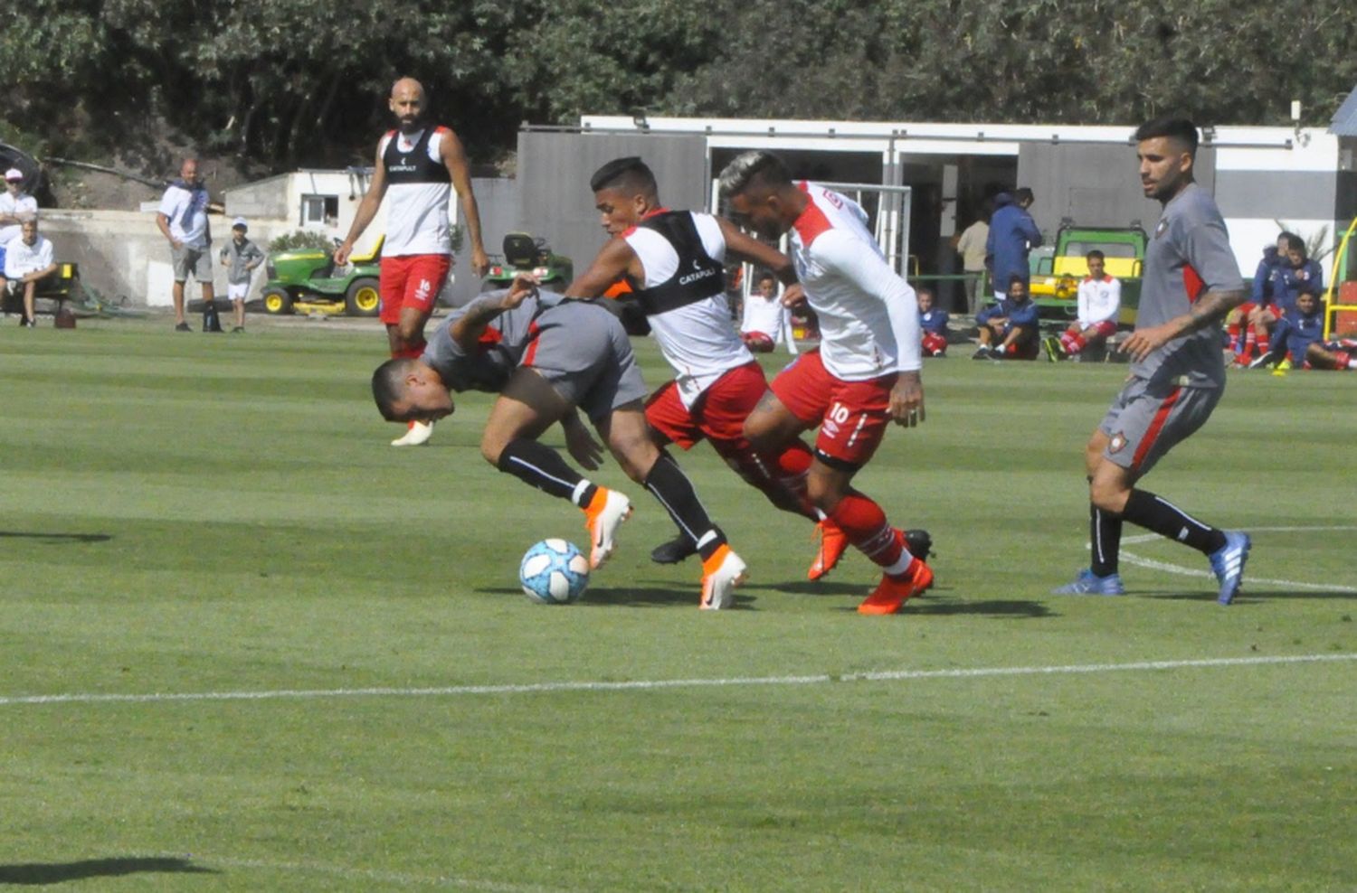 Círculo le hizo frente al puntero de la superliga