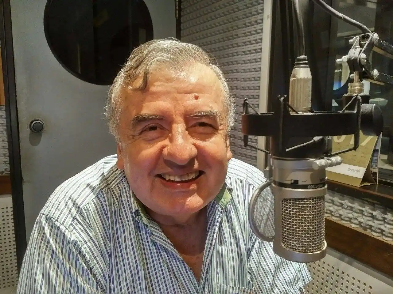 El Dr. Isidro Solórzano llega a la Esmeralda del Sur. Foto: Gentileza