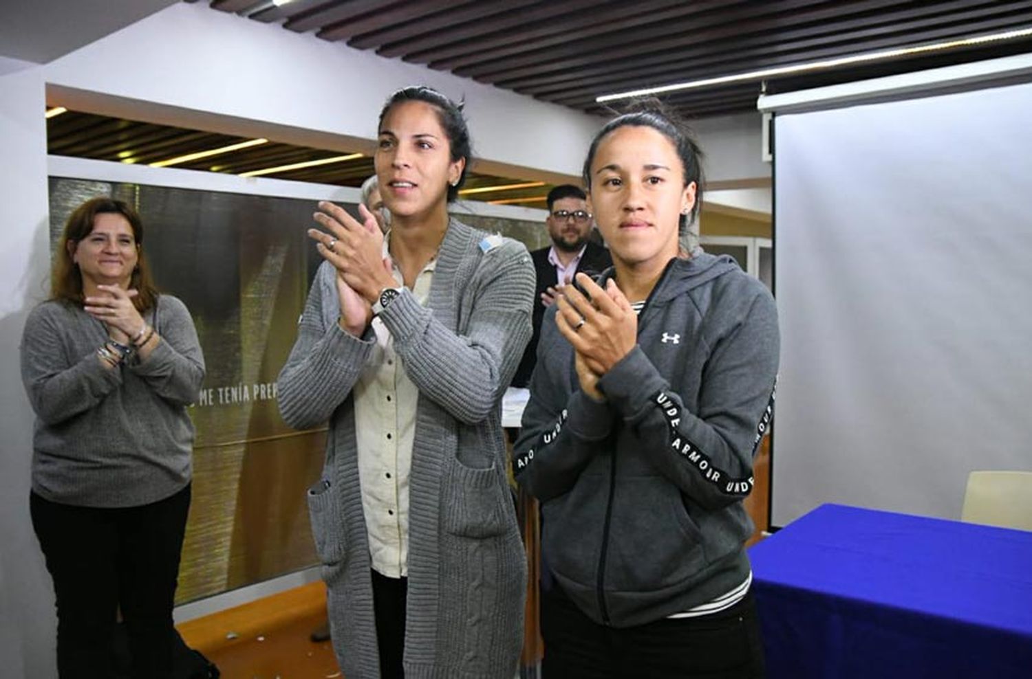 Rosario Central homenajeó a sus jugadoras mundialistas