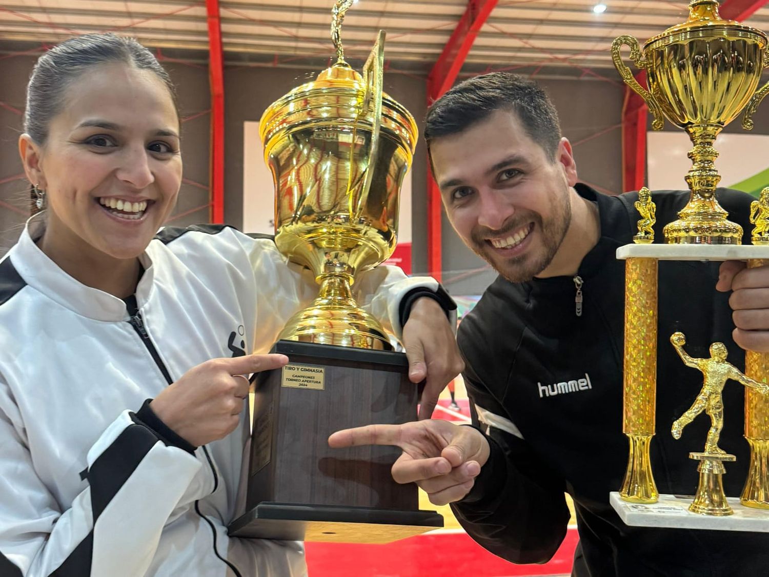 Los entrenadores Vanessa Valero y Gerardo Albrecht