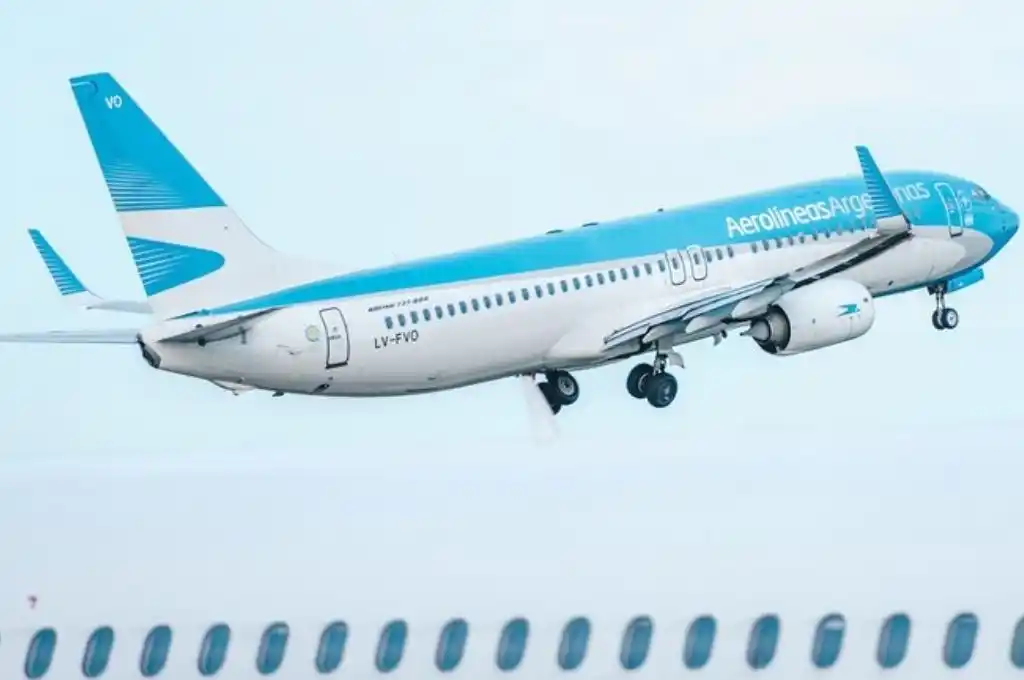 Analizan normalizar la actividad aerocomercial a partir de octubre